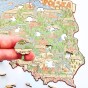 Detal edukacyjnych puzzli z mapą Polski z widocznymi regionami i województwami, Układanka Mapa Polski 3D | Puzzle Drewniane HDF 37x37 cm
