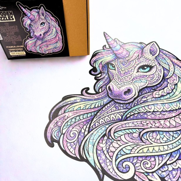 puzzle drewniane z kolorowym jednorożcem, puzzle jednorożec